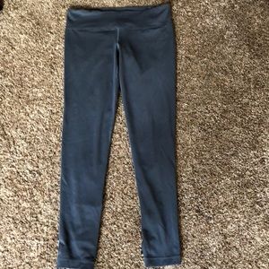 Under Armour leggings, size medium.